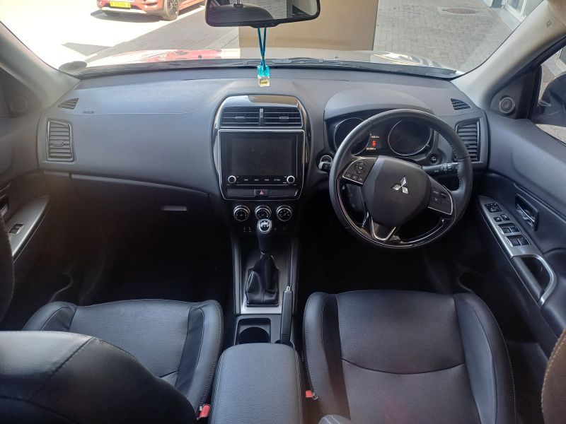 2023 Mitsubishi ASX photo 5