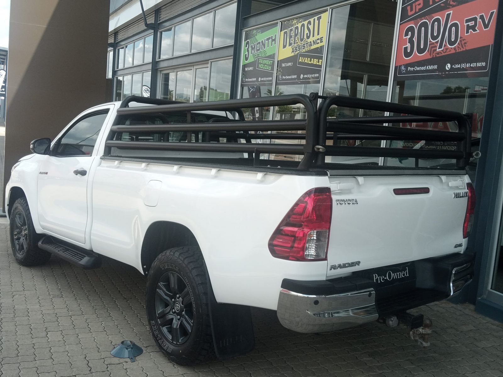 2021 Toyota Hilux photo 4