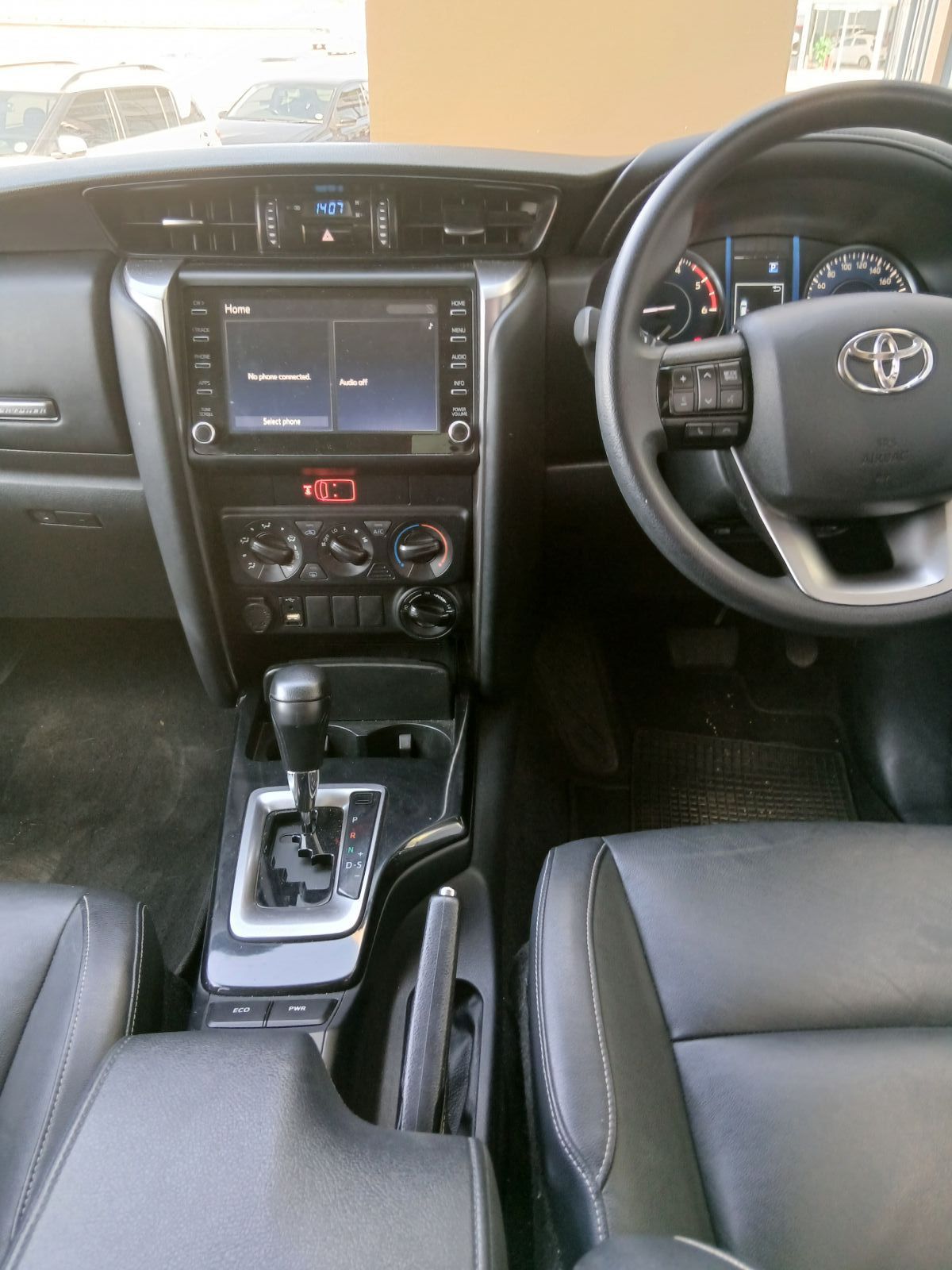 2023 Toyota Fortuner photo 6