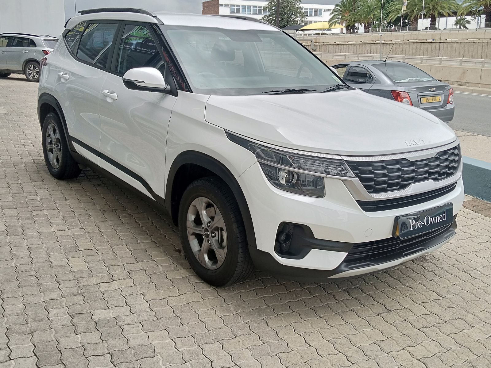 2023 Kia Seltos photo 3