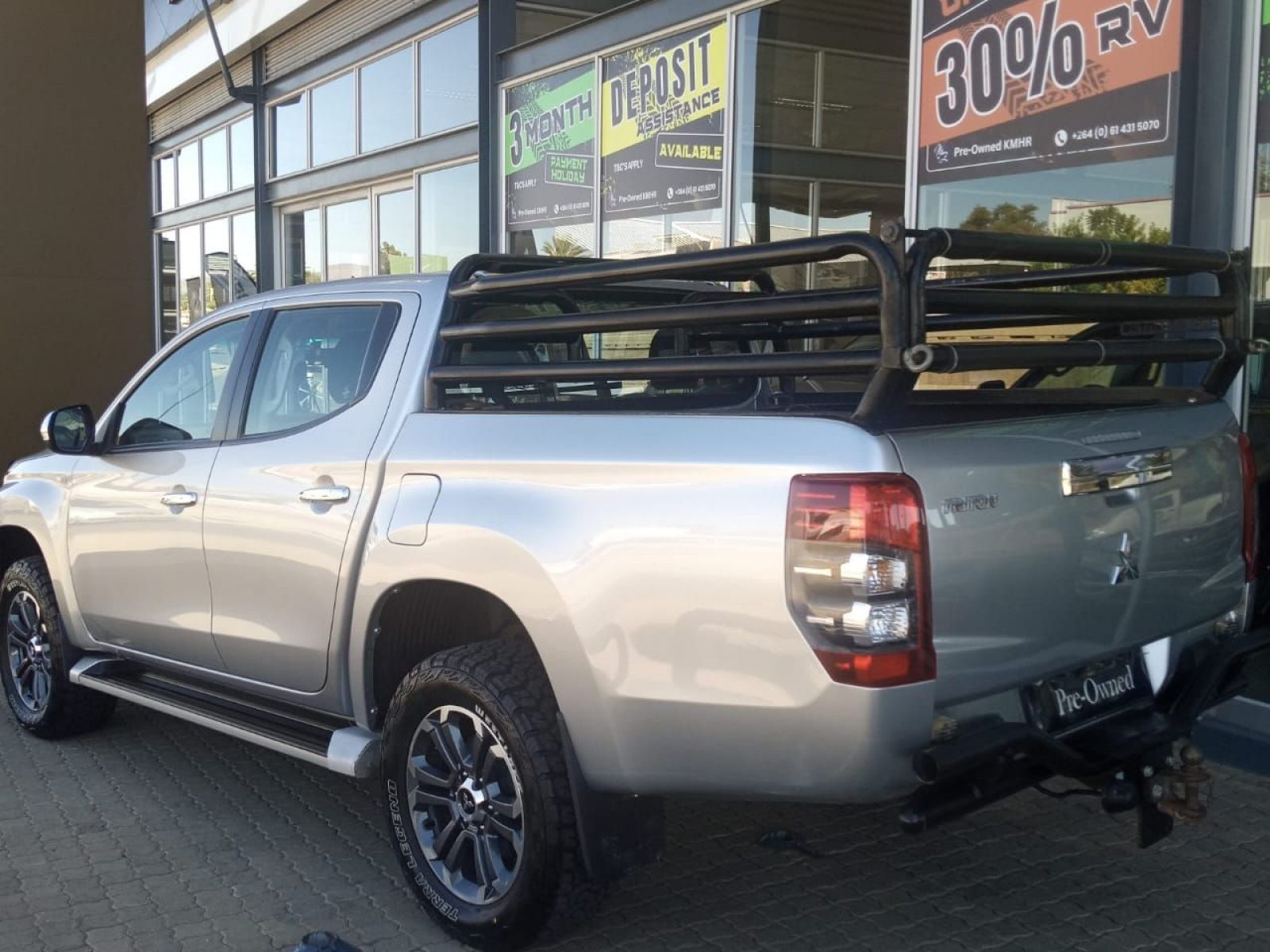 2022 Mitsubishi Triton photo 3