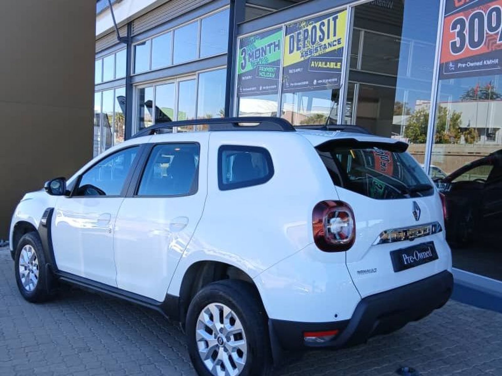 2022 Renault Duster photo 3