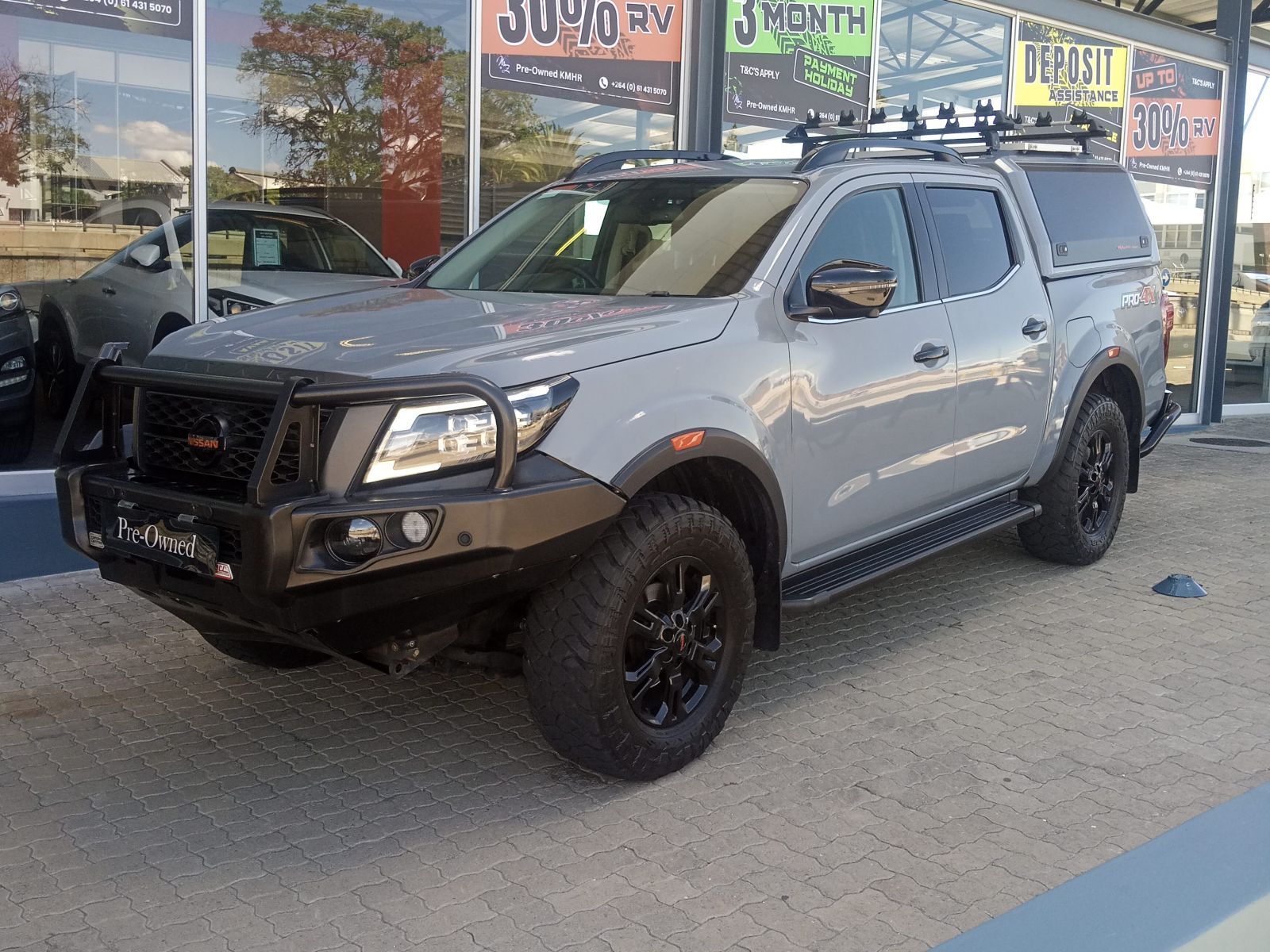 2021 Nissan Navara photo 1