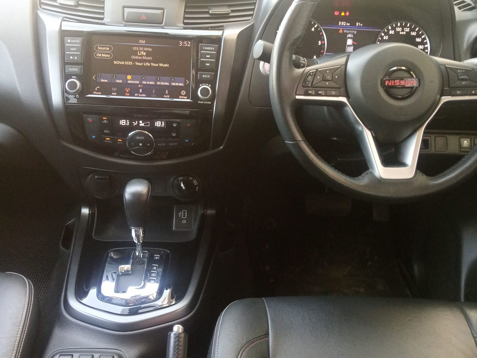 2021 Nissan Navara photo 6
