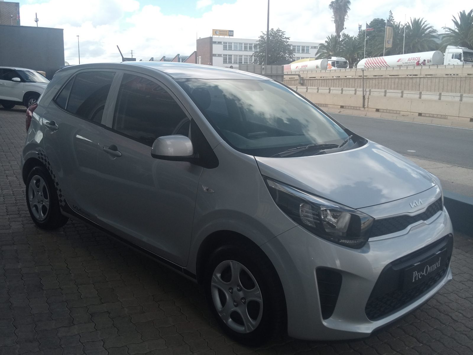 2024 Kia Picanto photo 2
