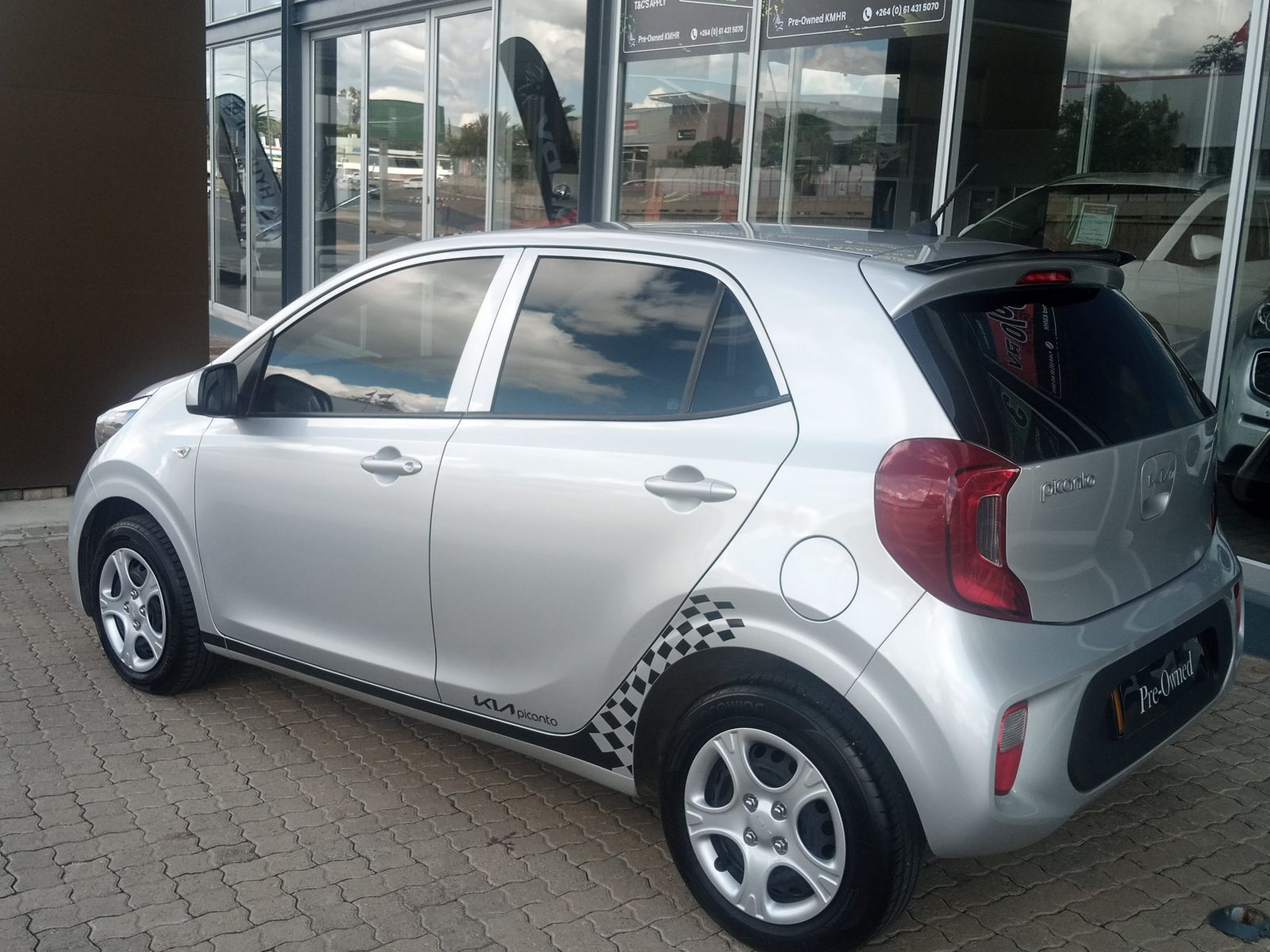 2024 Kia Picanto photo 4