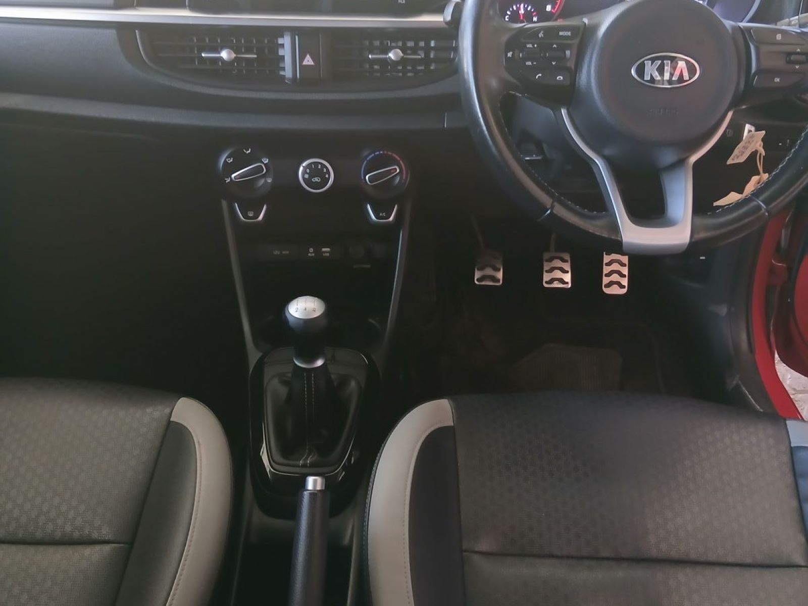 2017 Kia Picanto photo 6