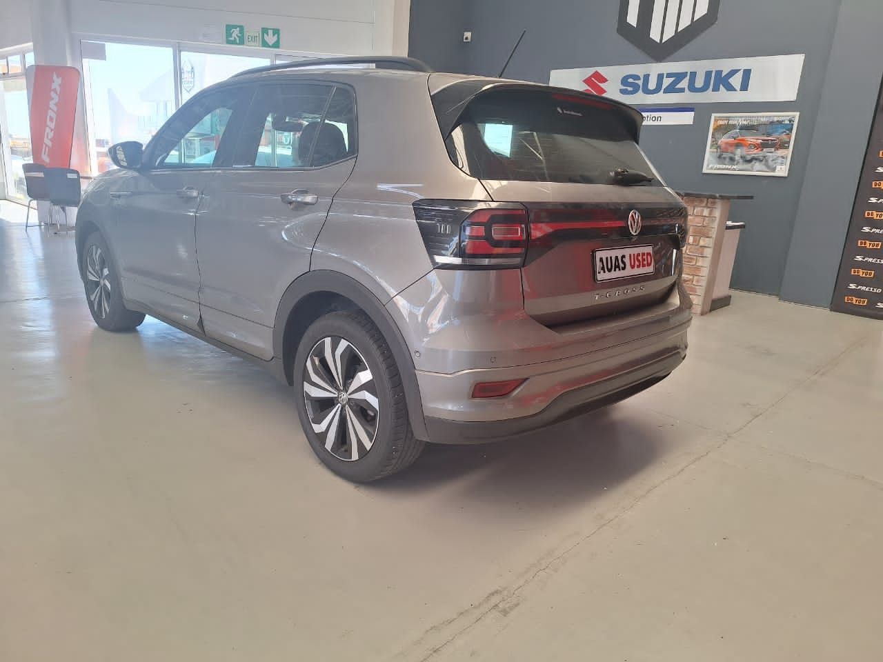 2020 Volkswagen T-Cross photo 3