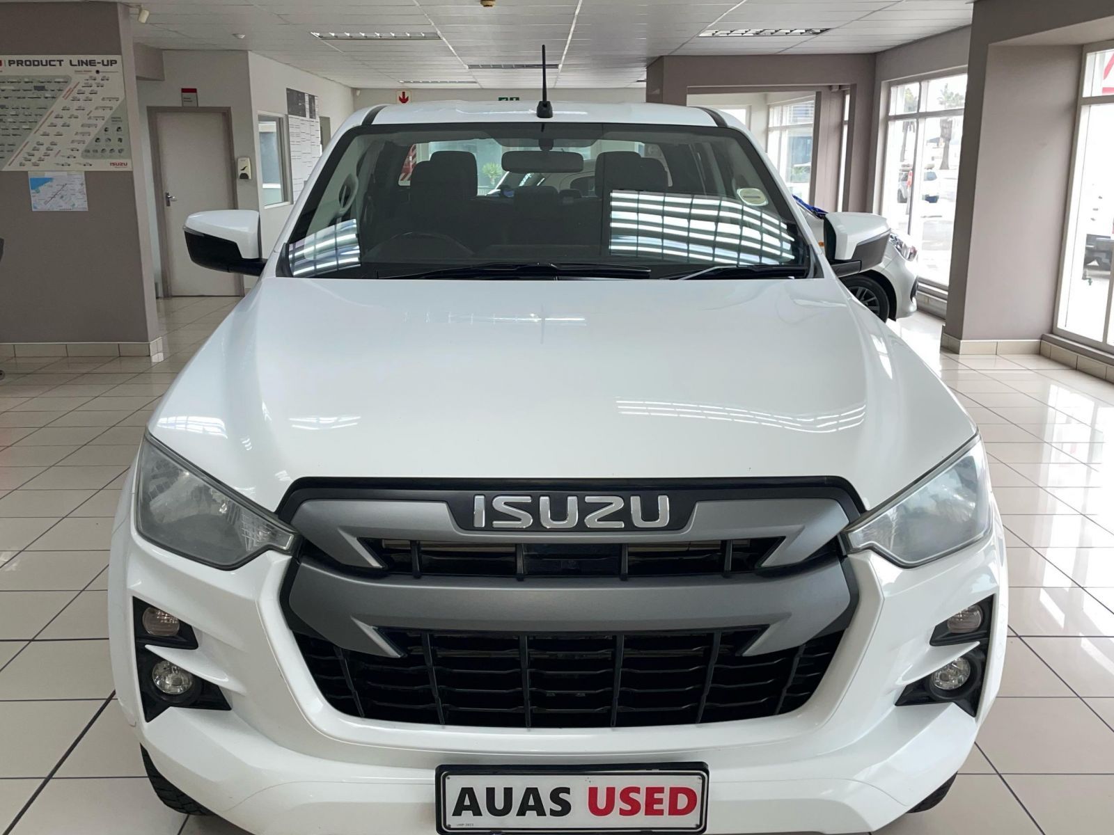 2022 Isuzu D-MAX photo 3