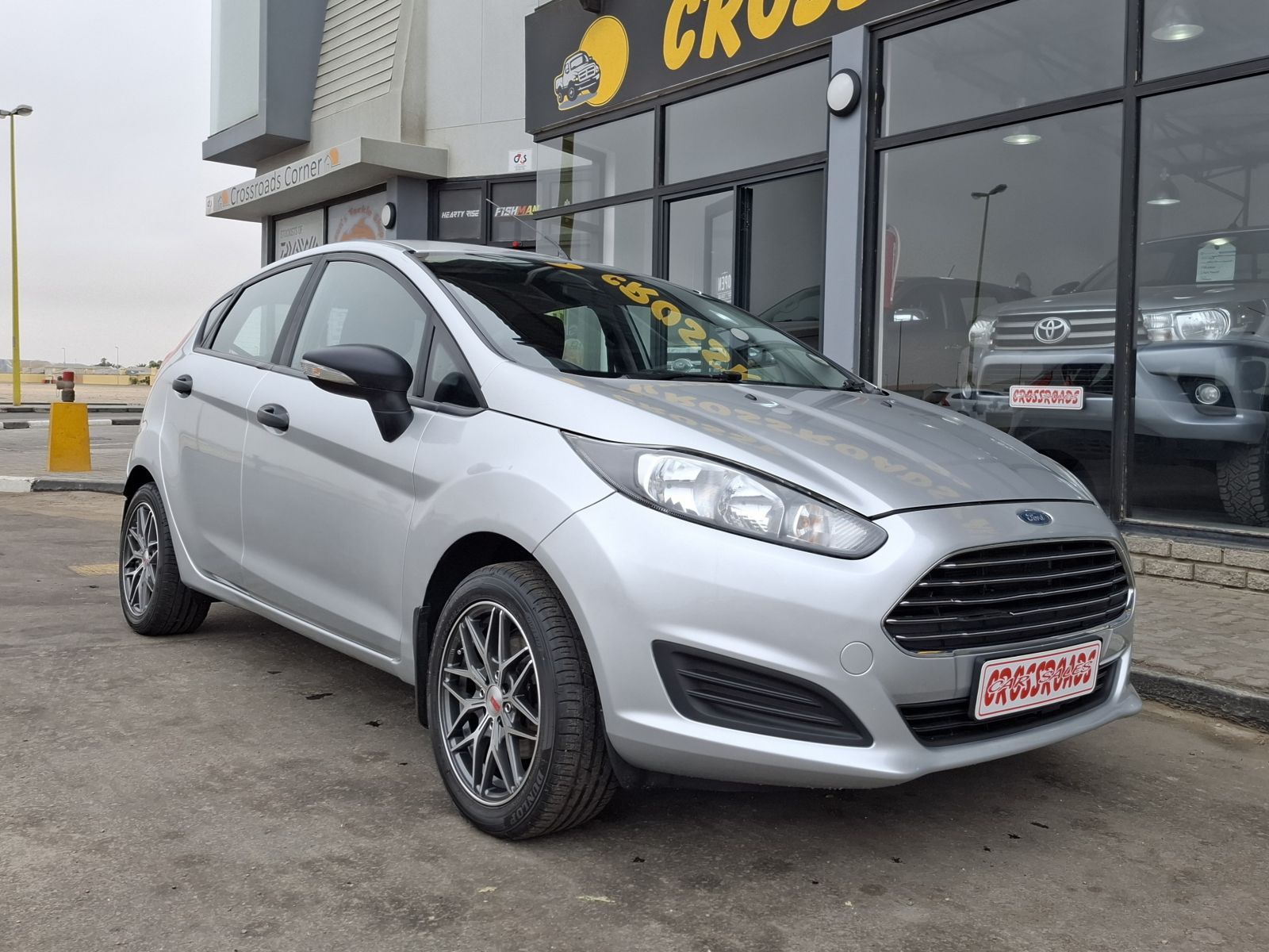 2015 Ford Fiesta photo 1