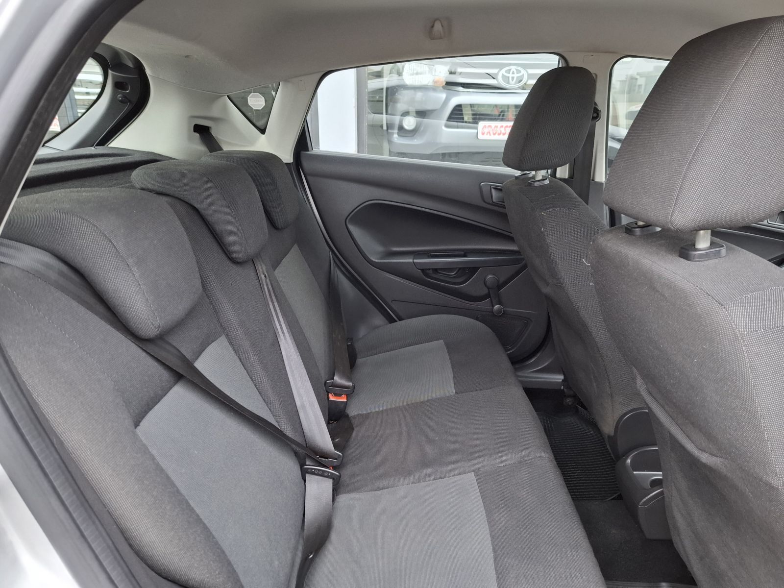 2015 Ford Fiesta photo 10