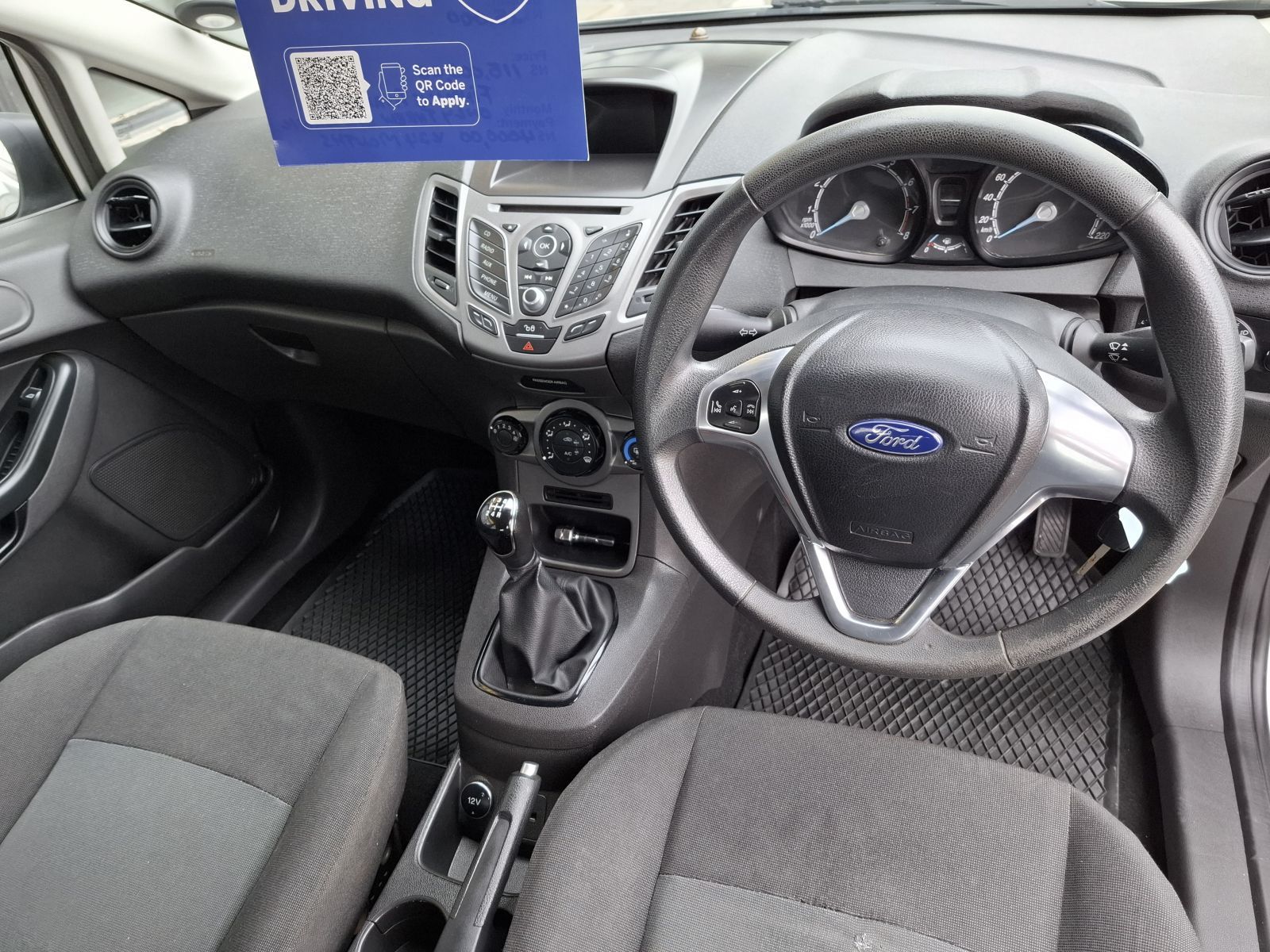 2015 Ford Fiesta photo 8