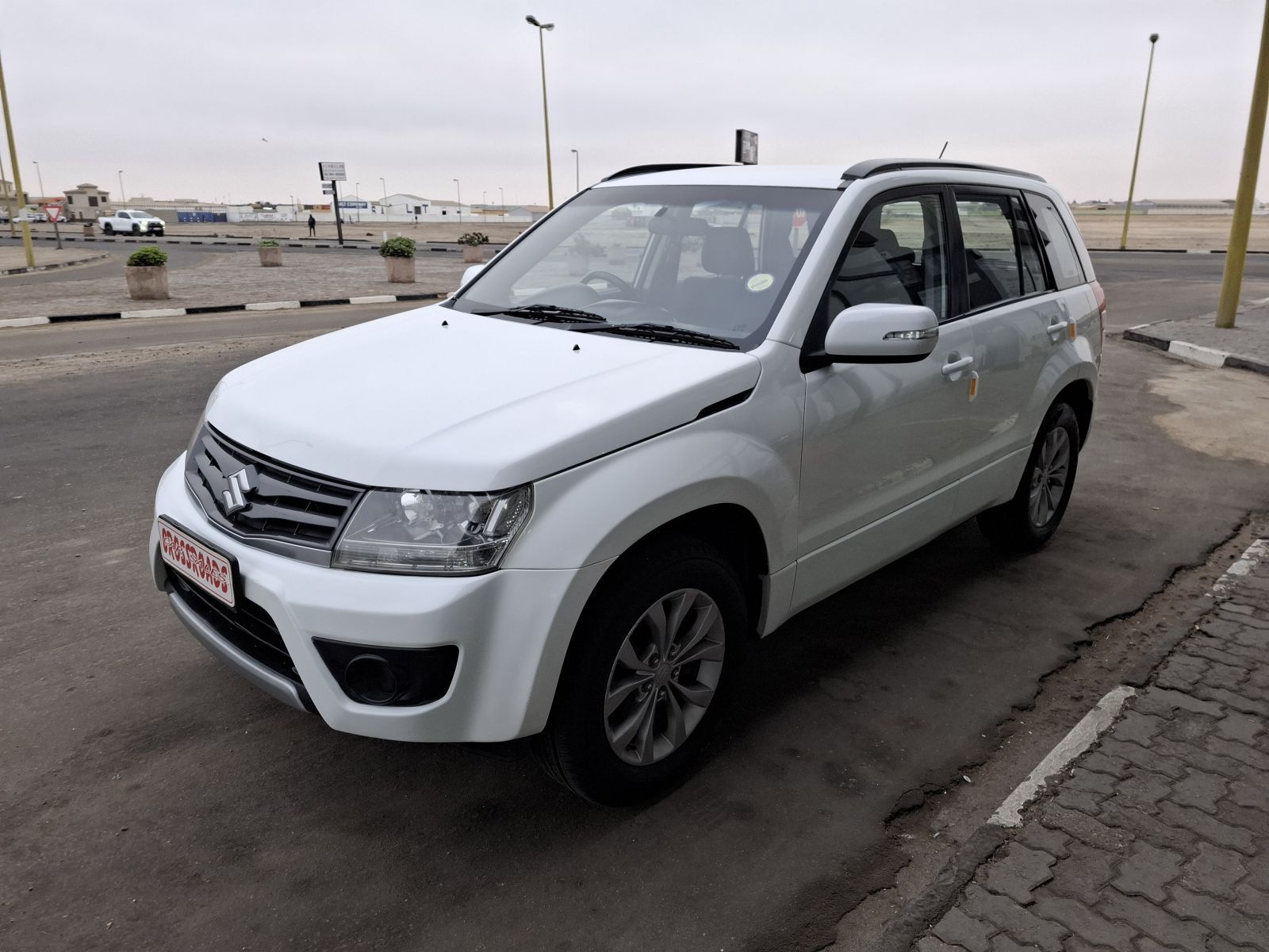 2014 Suzuki Grand Vitara photo 3
