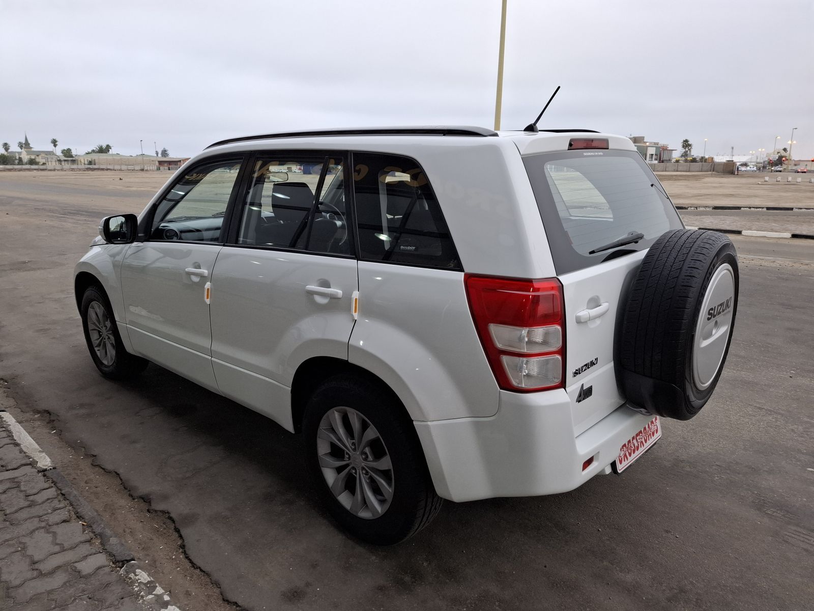 2014 Suzuki Grand Vitara photo 7