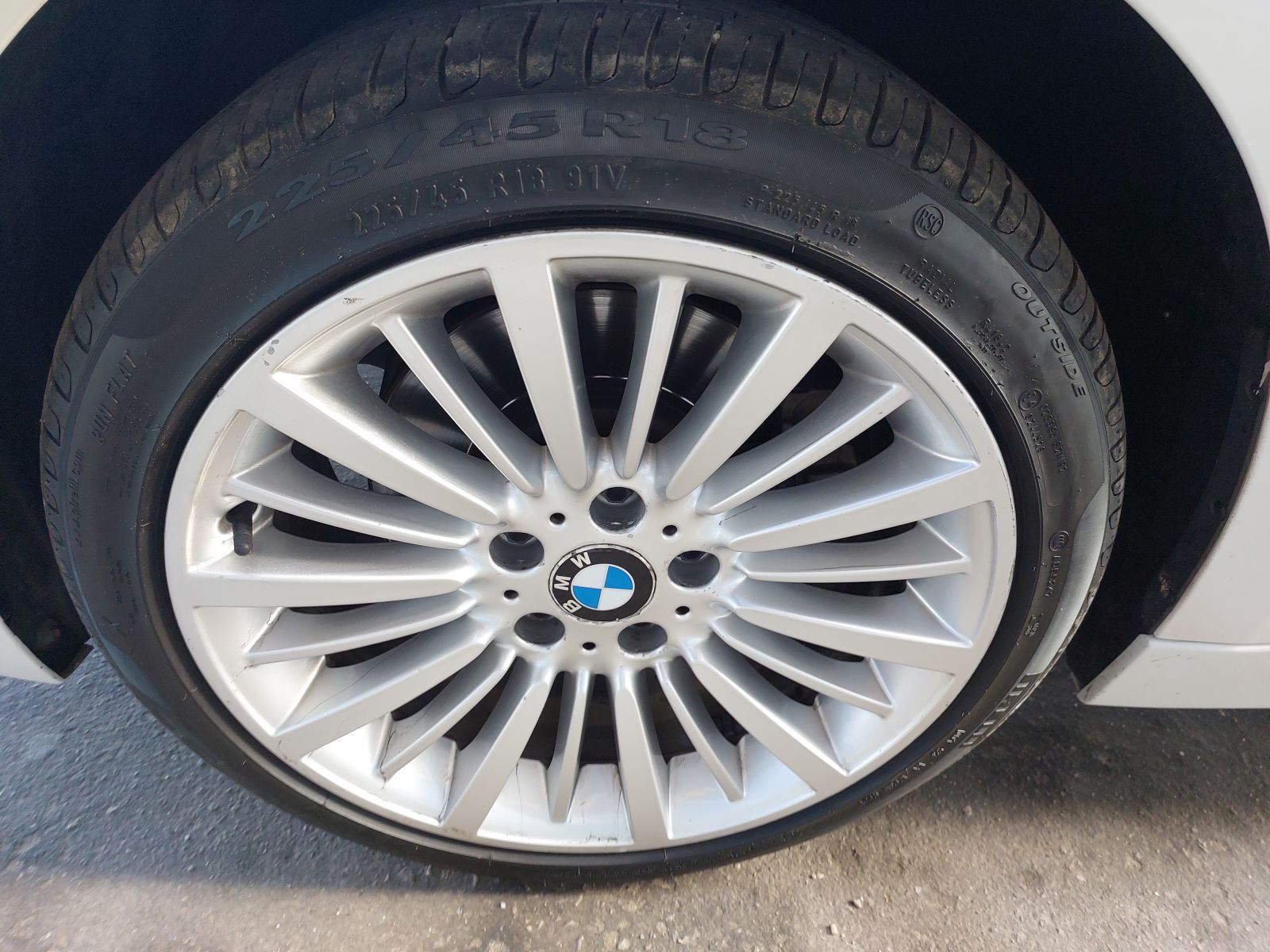 2015 BMW 3 Series photo 13