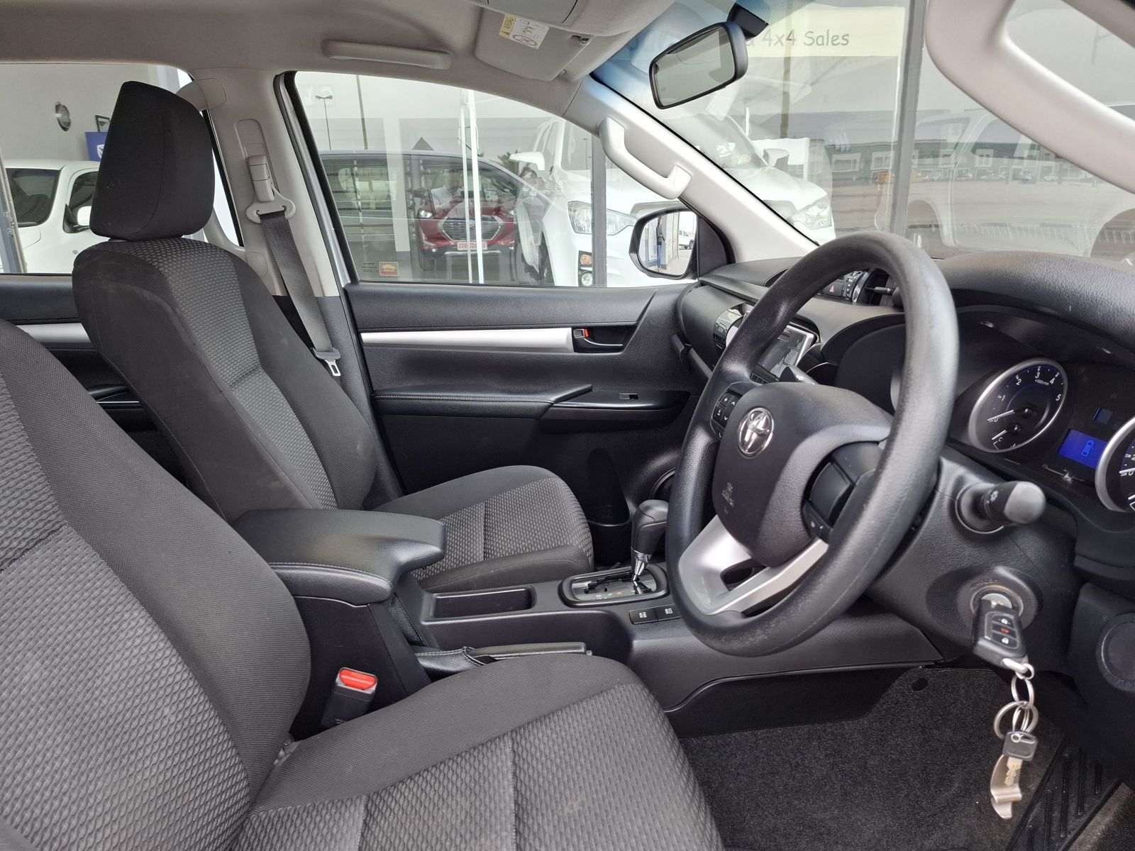2018 Toyota Hilux photo 9