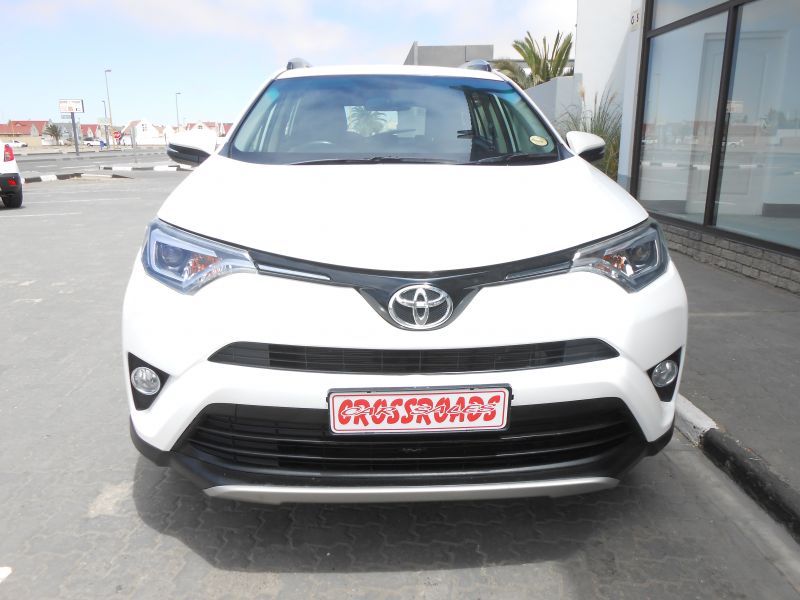 2018 Toyota Rav4 photo 2