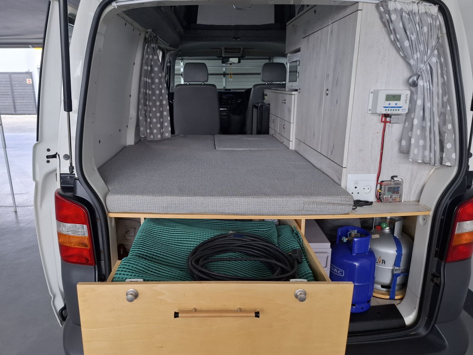 2008 Volkswagen Kombi photo 17