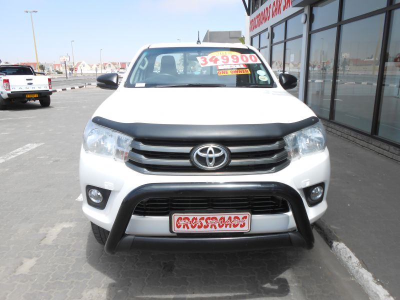 2018 Toyota Hilux photo 2