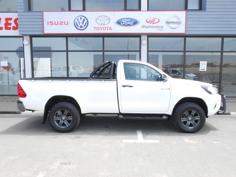 2018 Toyota Hilux photo 3