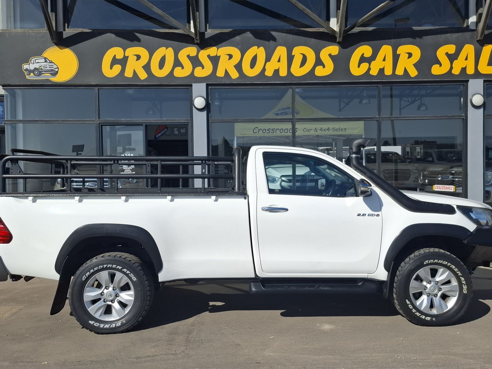 2017 Toyota Hilux photo 3