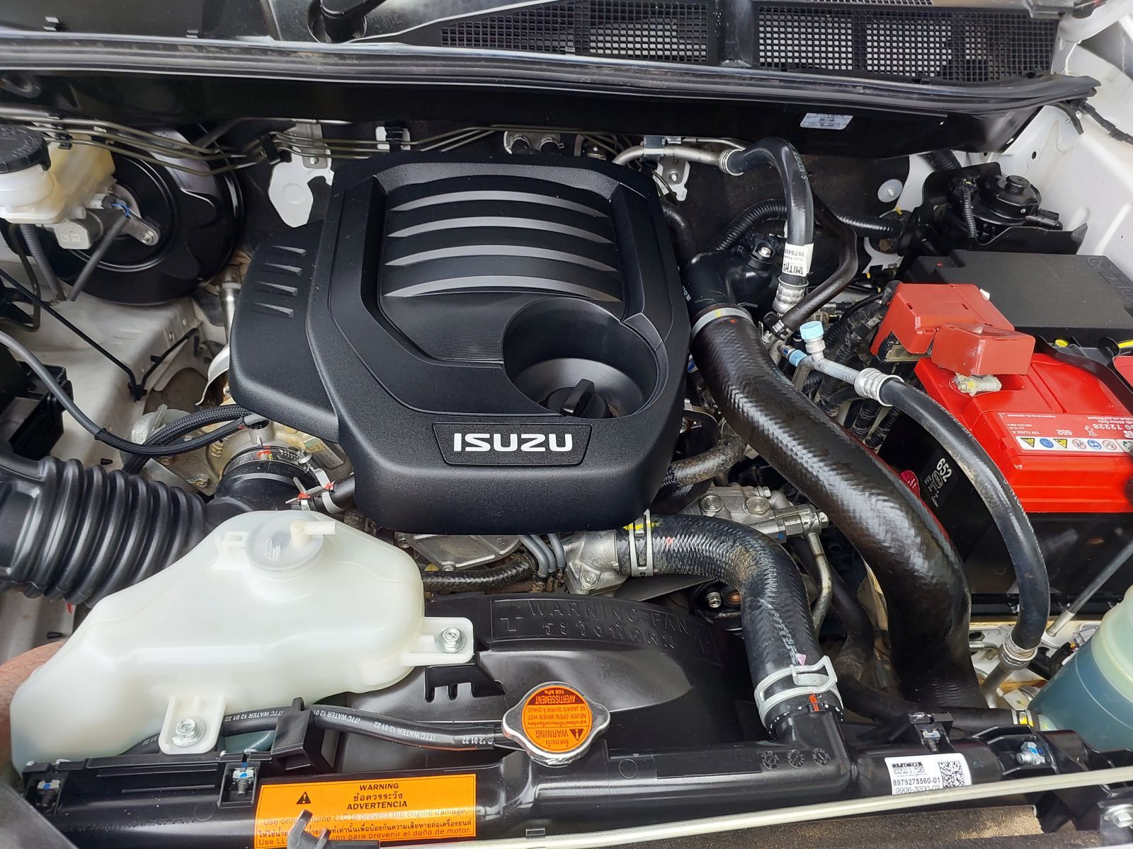 2023 Isuzu D-MAX photo 13