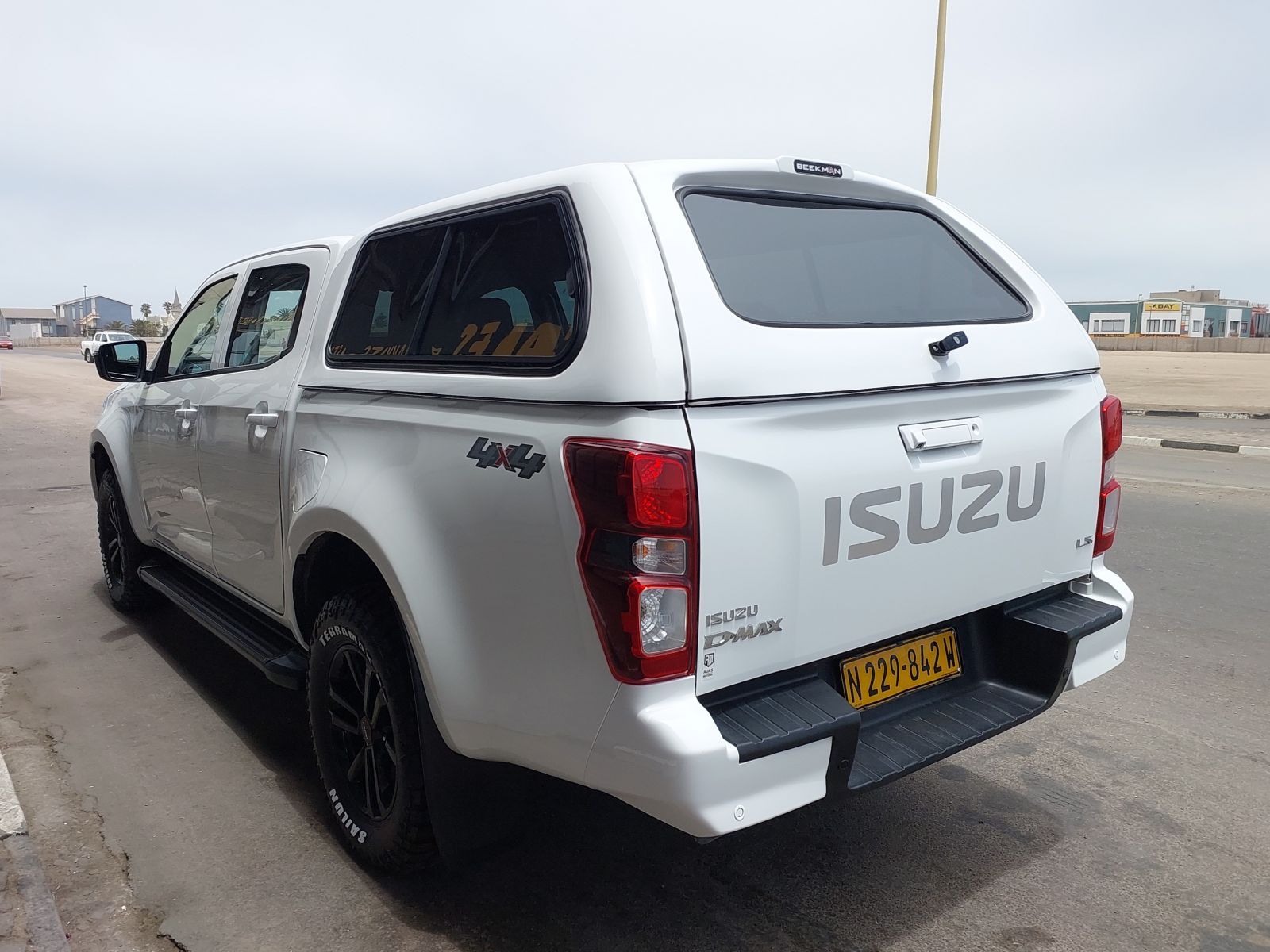 2023 Isuzu D-MAX photo 6