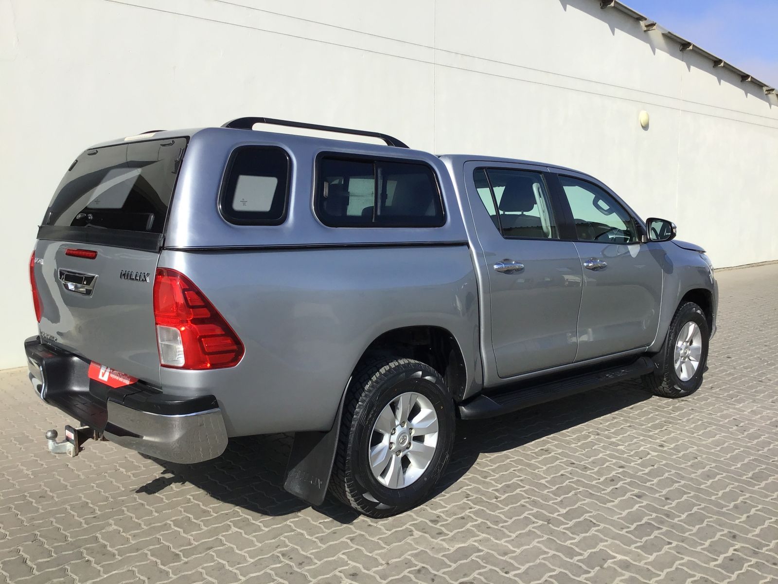 2017 Toyota Hilux photo 3