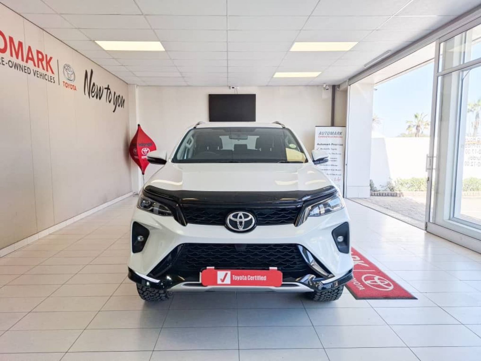 2023 Toyota Fortuner photo 2