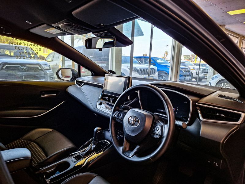 2024 Toyota Corolla photo 6