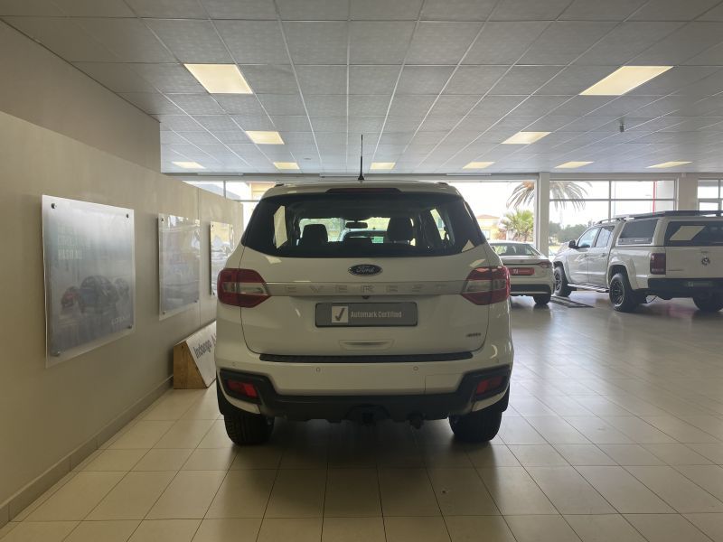 2019 Ford Everest photo 3