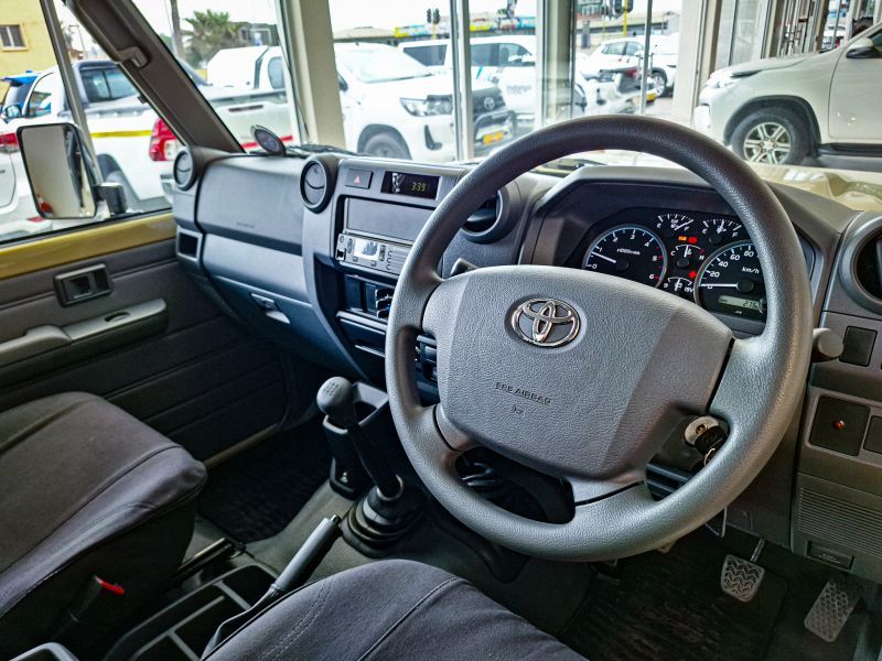 2023 Toyota Land Cruiser photo 5
