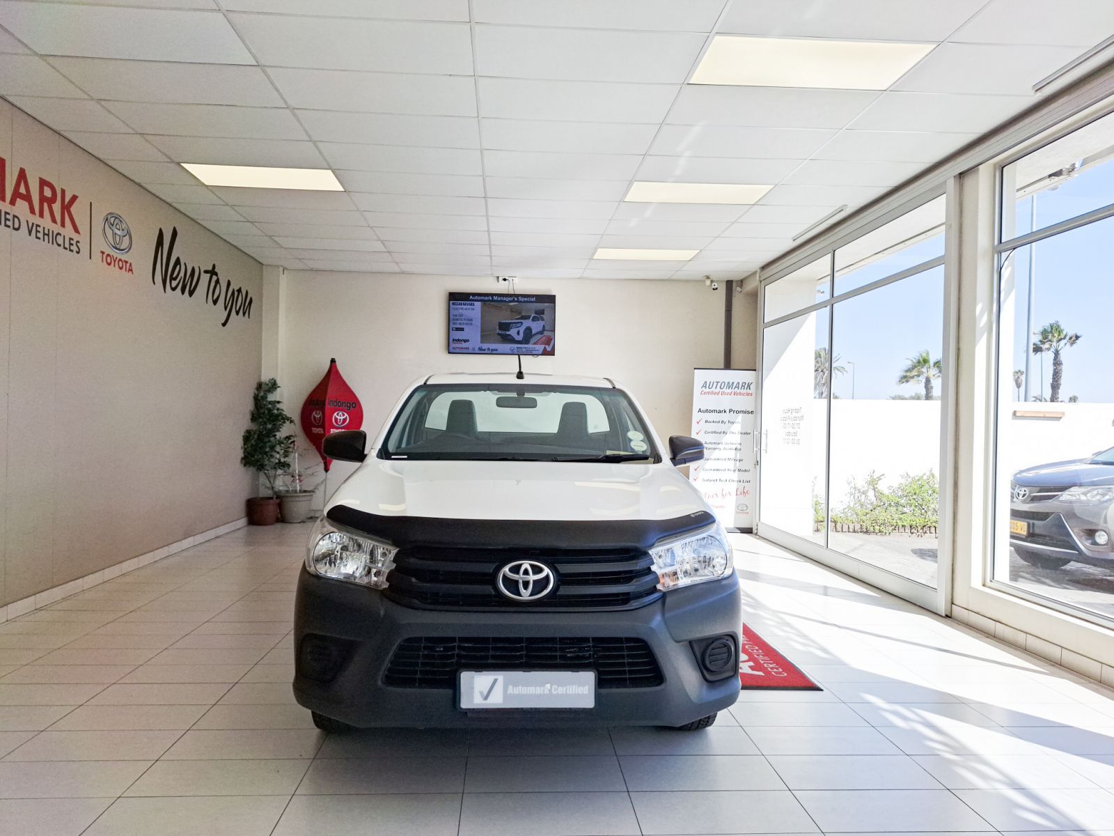 2021 Toyota Hilux photo 2
