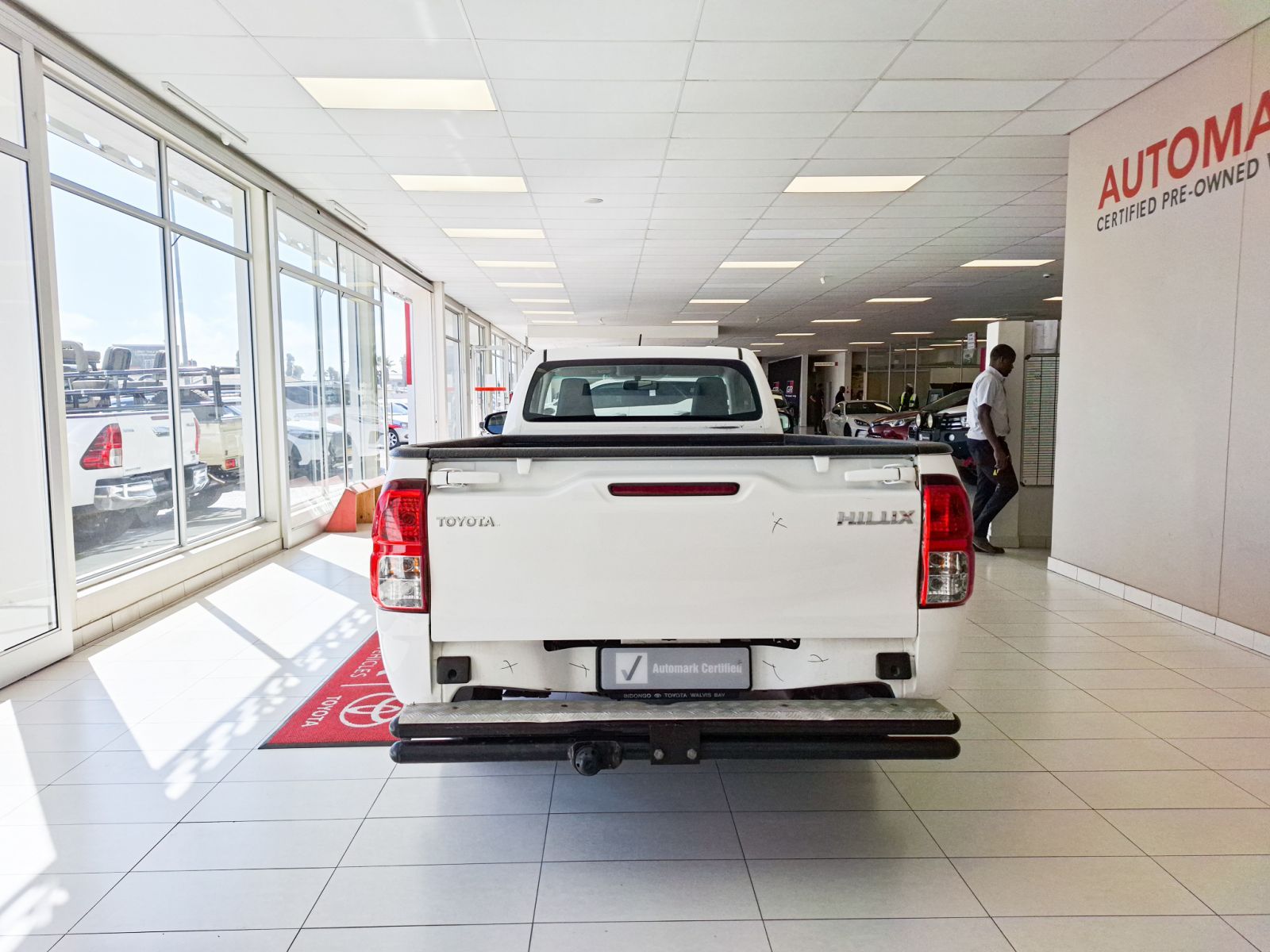 2021 Toyota Hilux photo 3