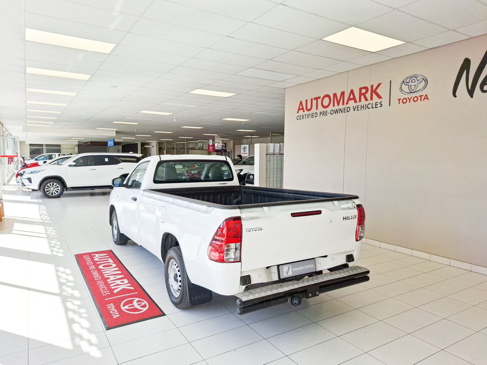 2021 Toyota Hilux photo 4