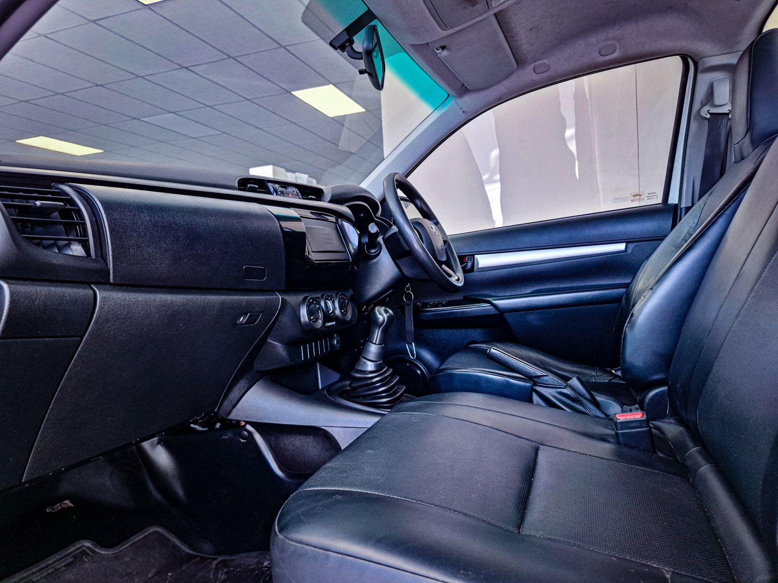 2021 Toyota Hilux photo 5