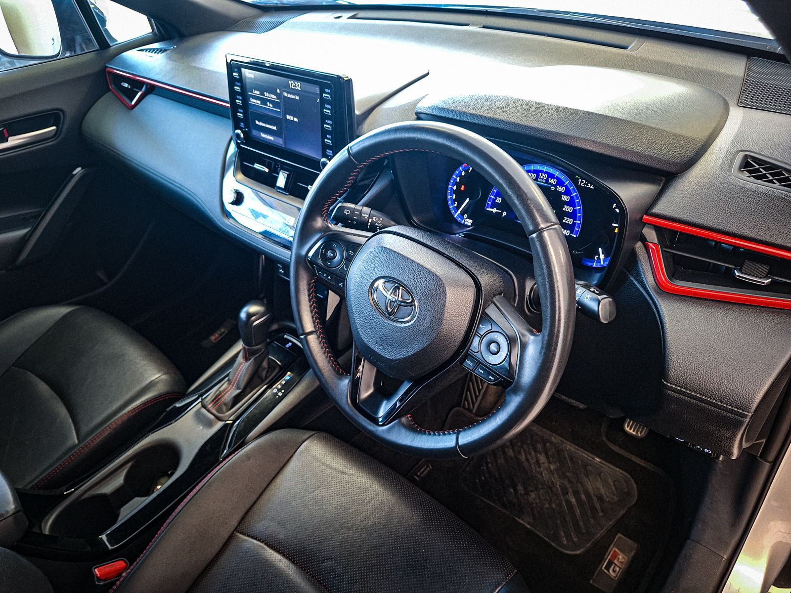 2023 Toyota Corolla photo 5