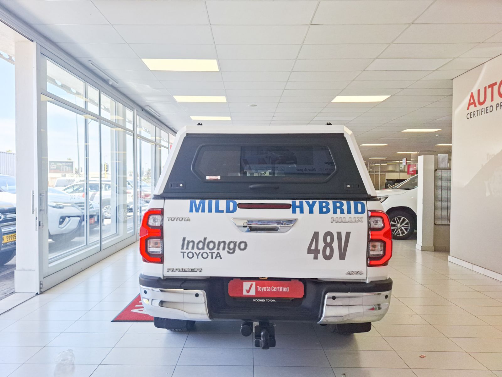 2024 Toyota Hilux photo 3