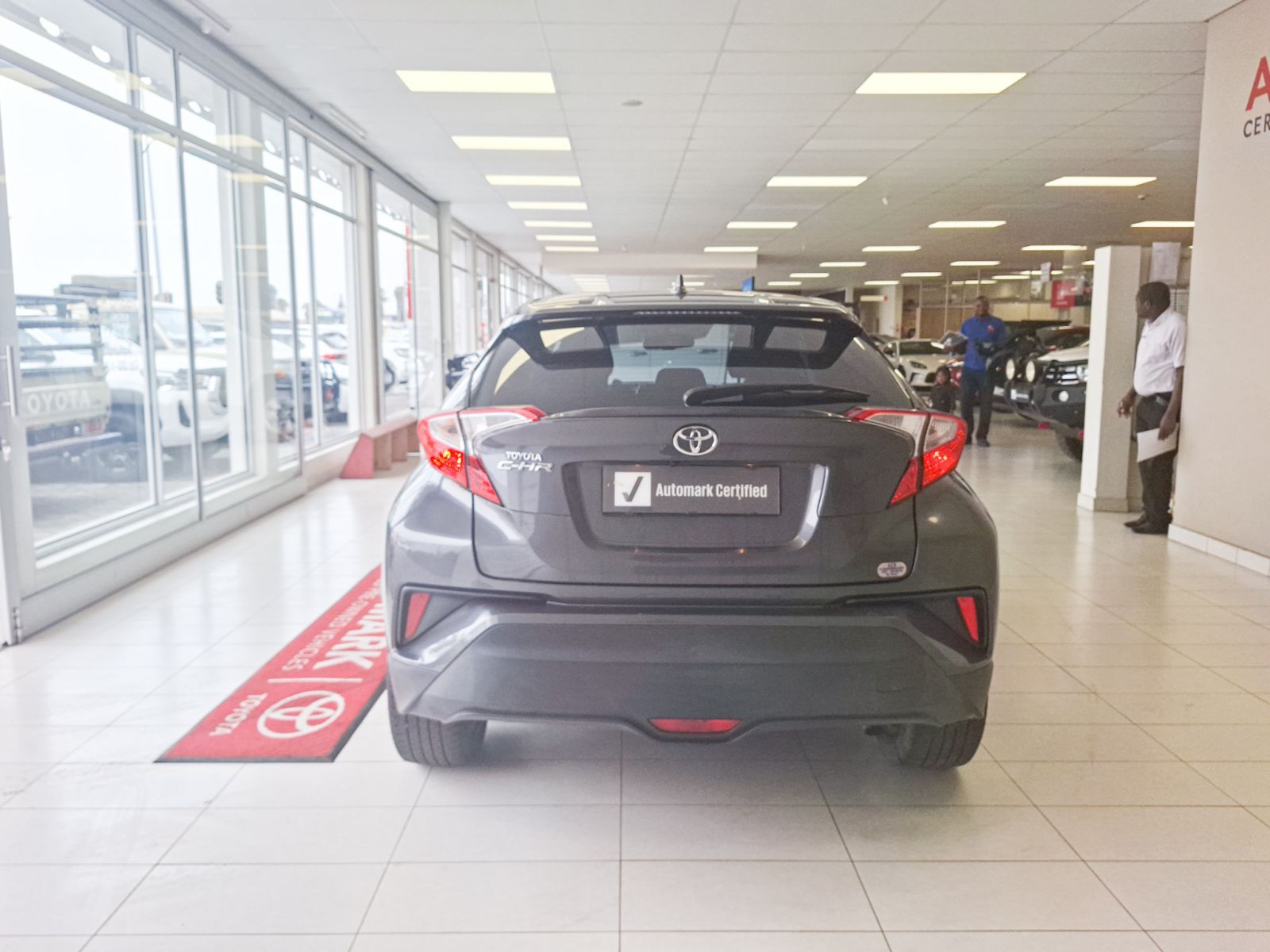 2019 Toyota C-HR photo 3