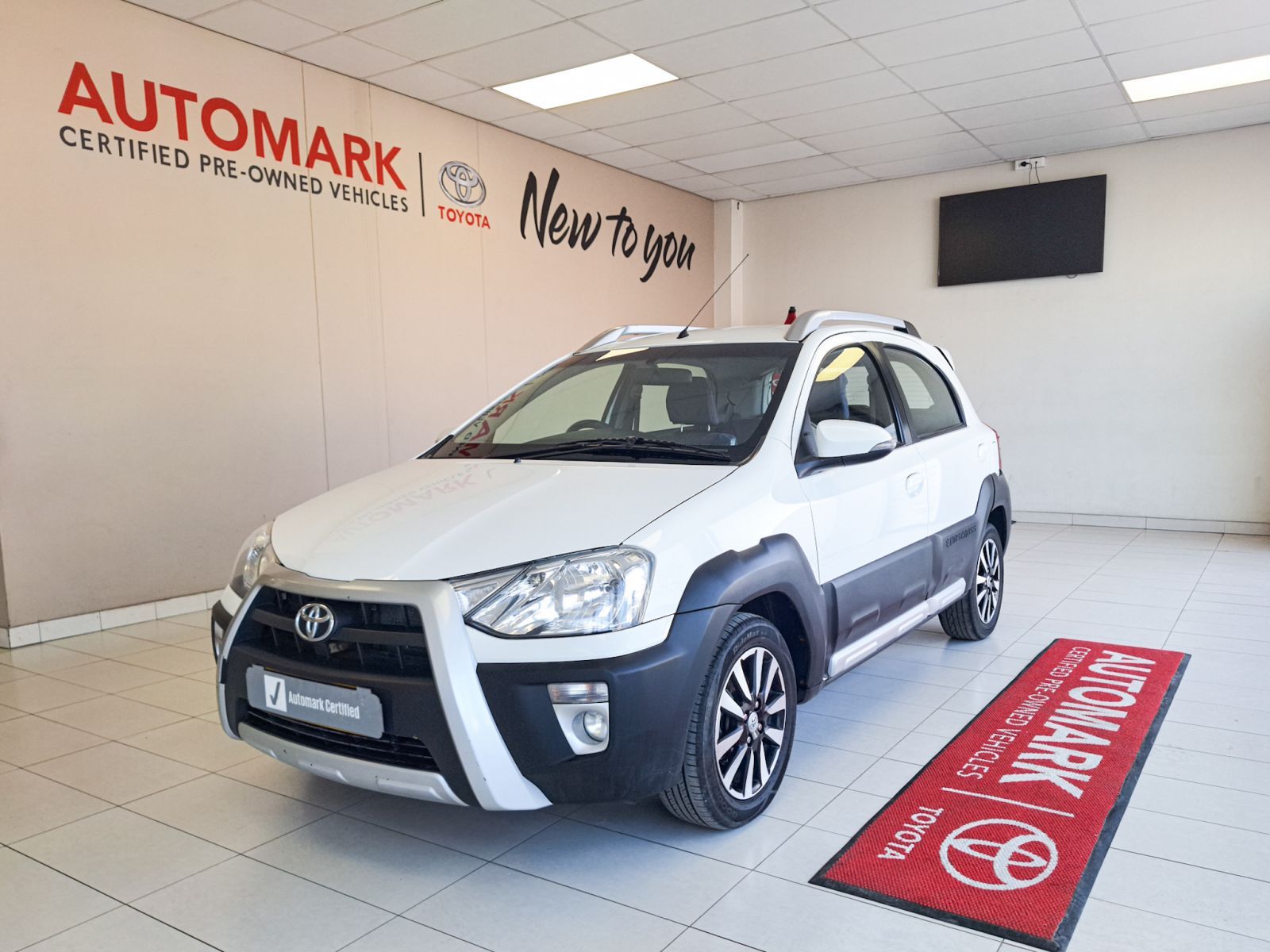 2019 Toyota Etios photo 1