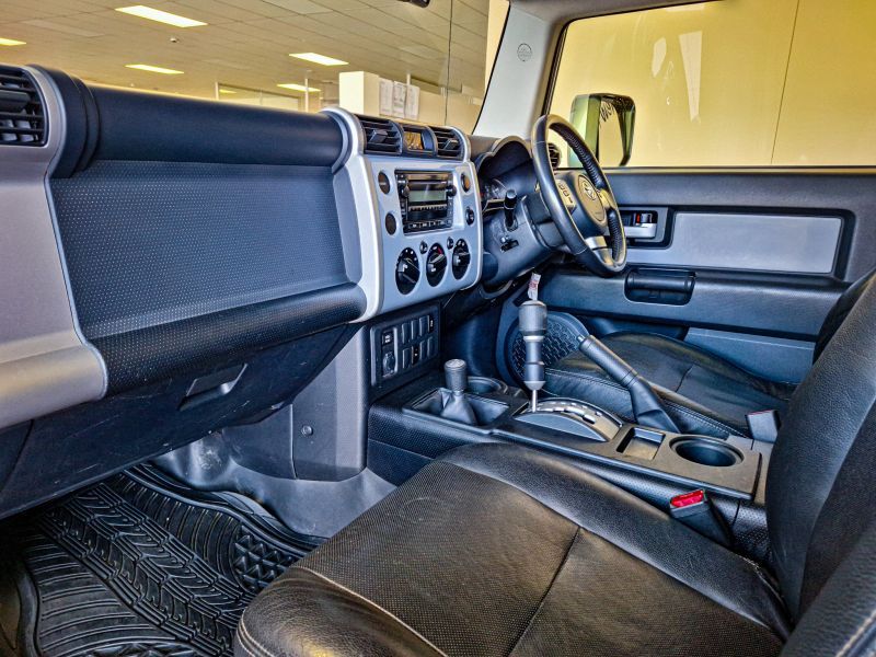 2017 Toyota FJ Cruiser photo 5