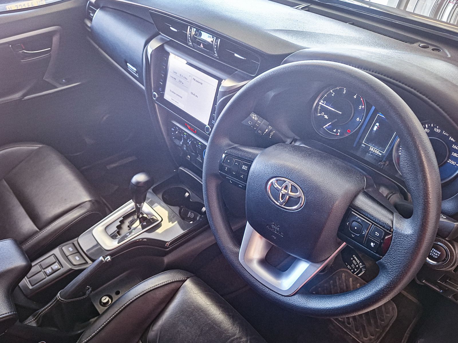 2024 Toyota Fortuner photo 5