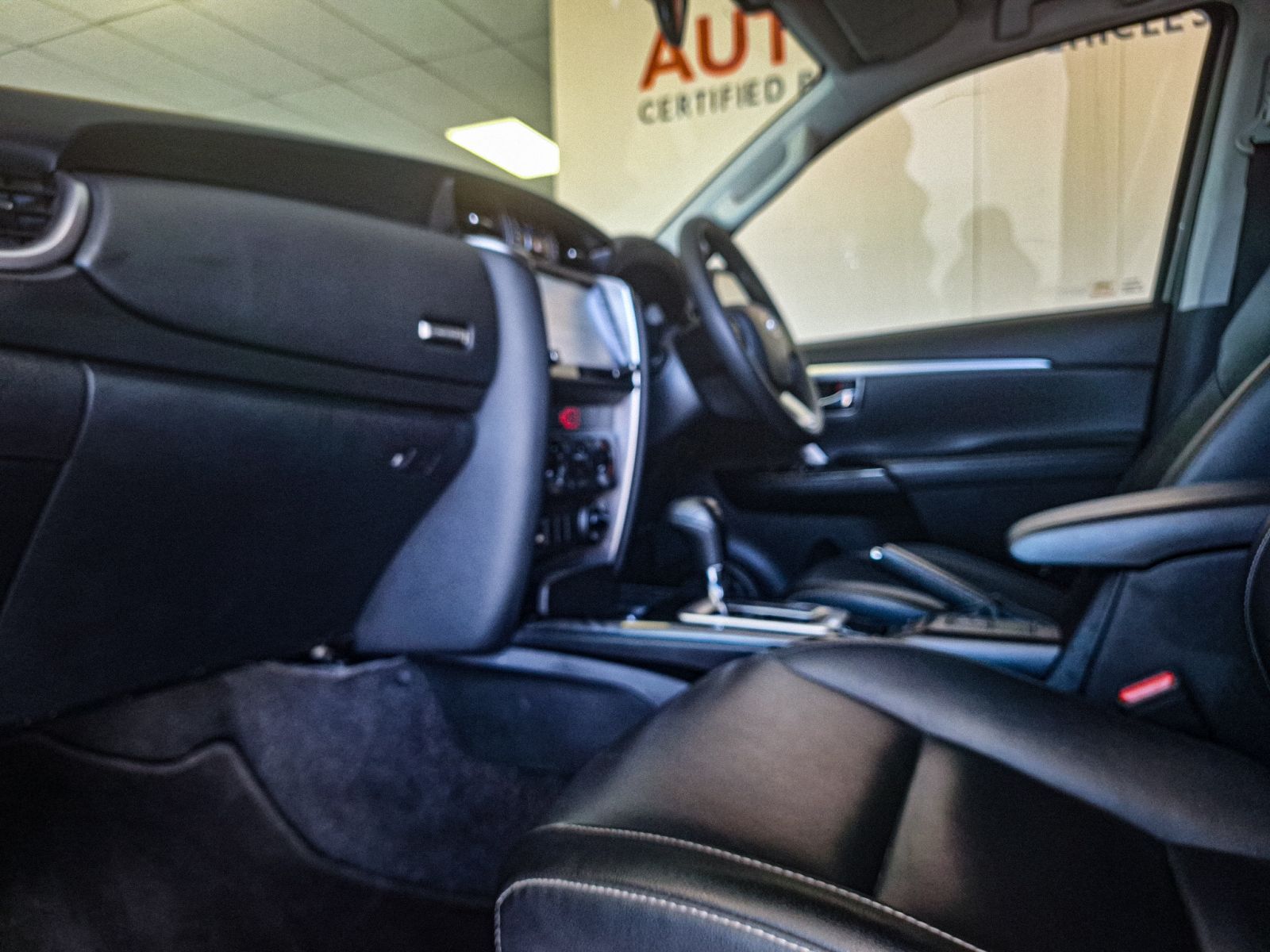 2024 Toyota Fortuner photo 6