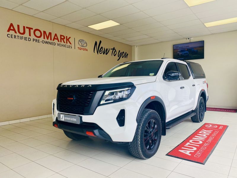 2022 Nissan Navara photo 1