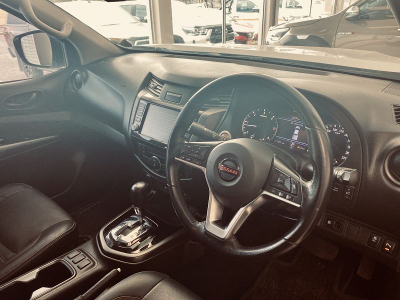 2022 Nissan Navara photo 5