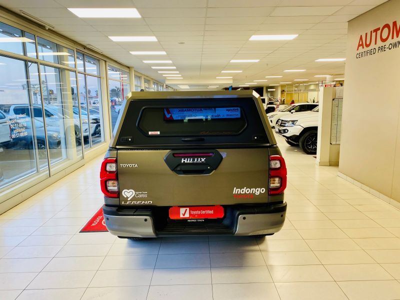 2023 Toyota Hilux photo 3