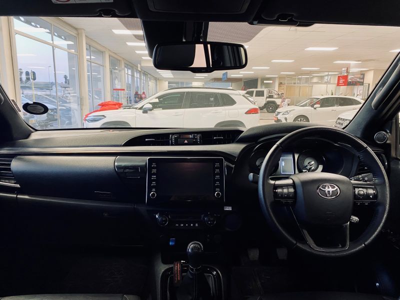 2023 Toyota Hilux photo 7