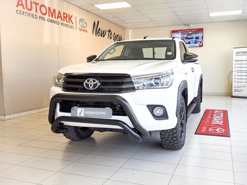 2017 Toyota Hilux photo 2