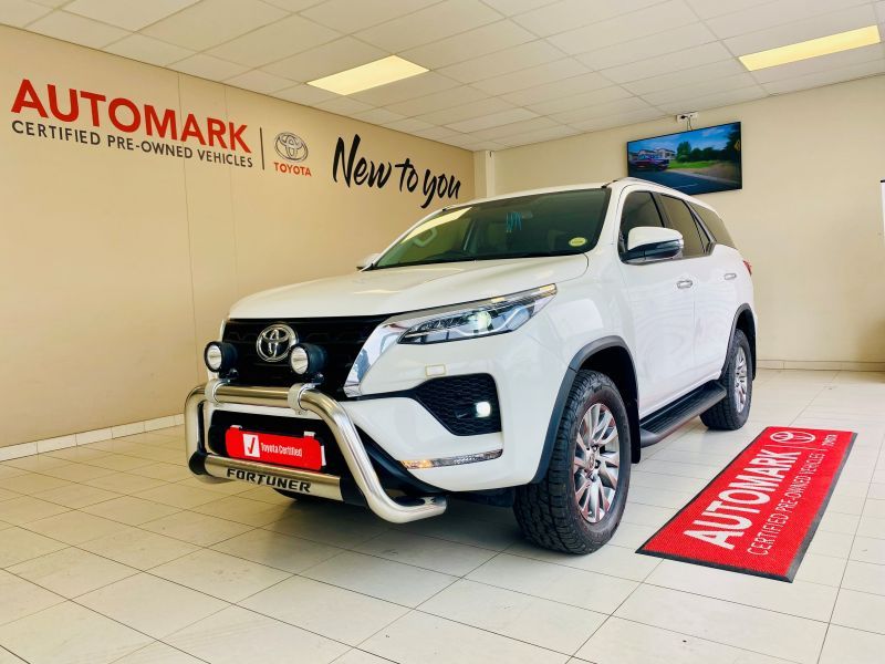 2021 Toyota Fortuner photo 1