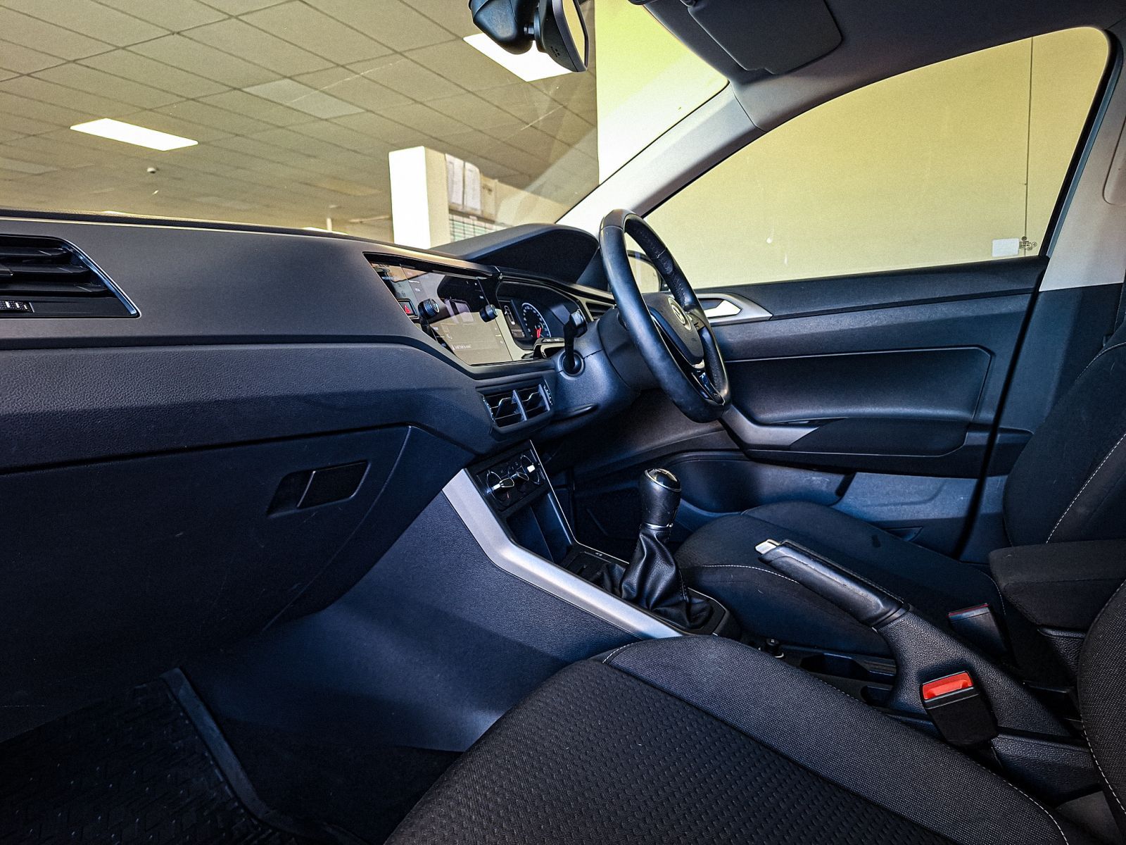 2018 Volkswagen Polo photo 6